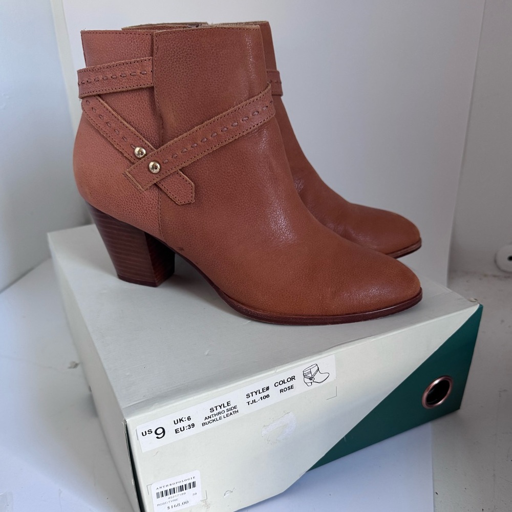 Anthropologie tan leather boots booties women’s size 9